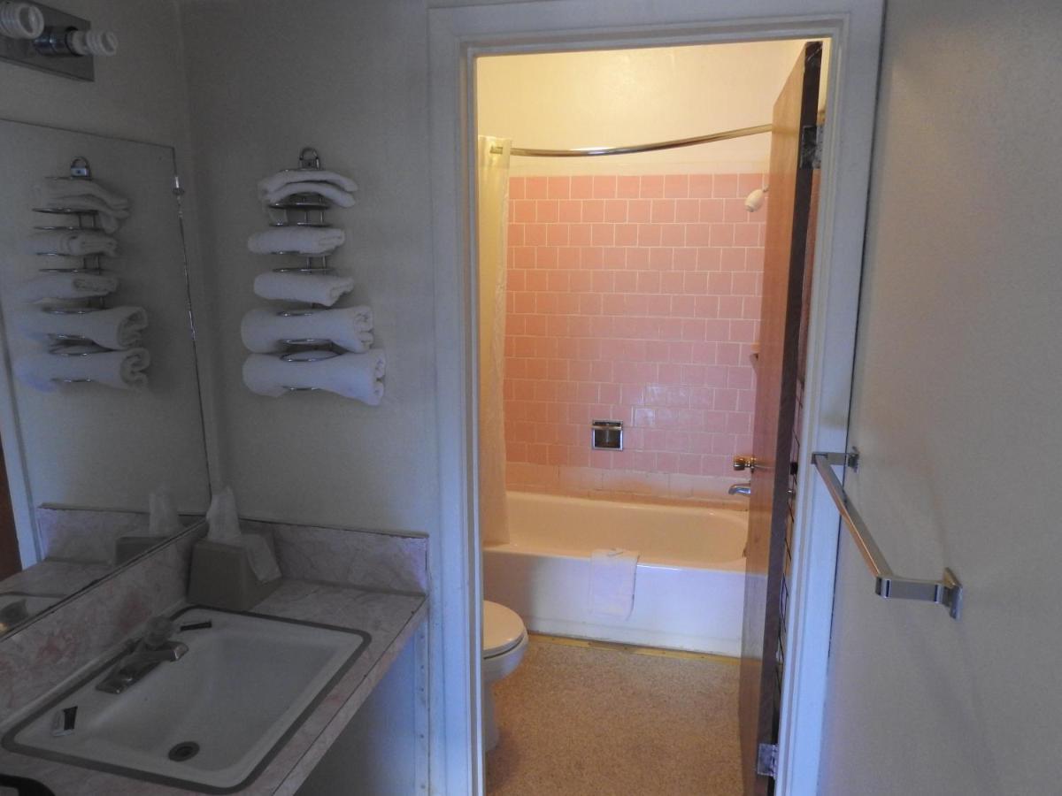 Economy Inn Сокоро Екстериор снимка