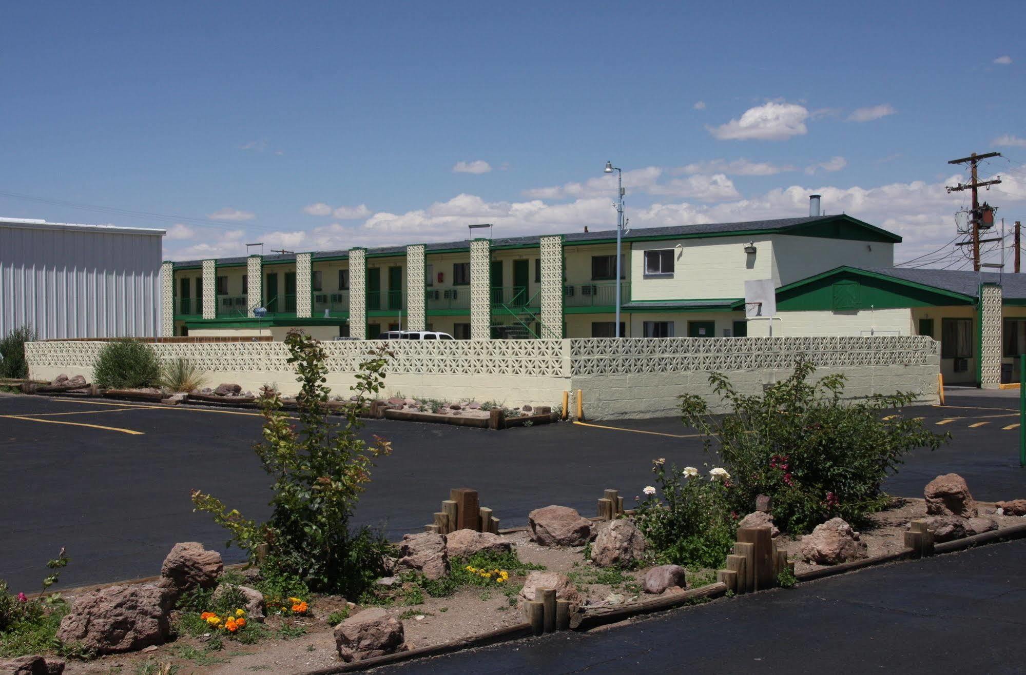 Economy Inn Сокоро Екстериор снимка